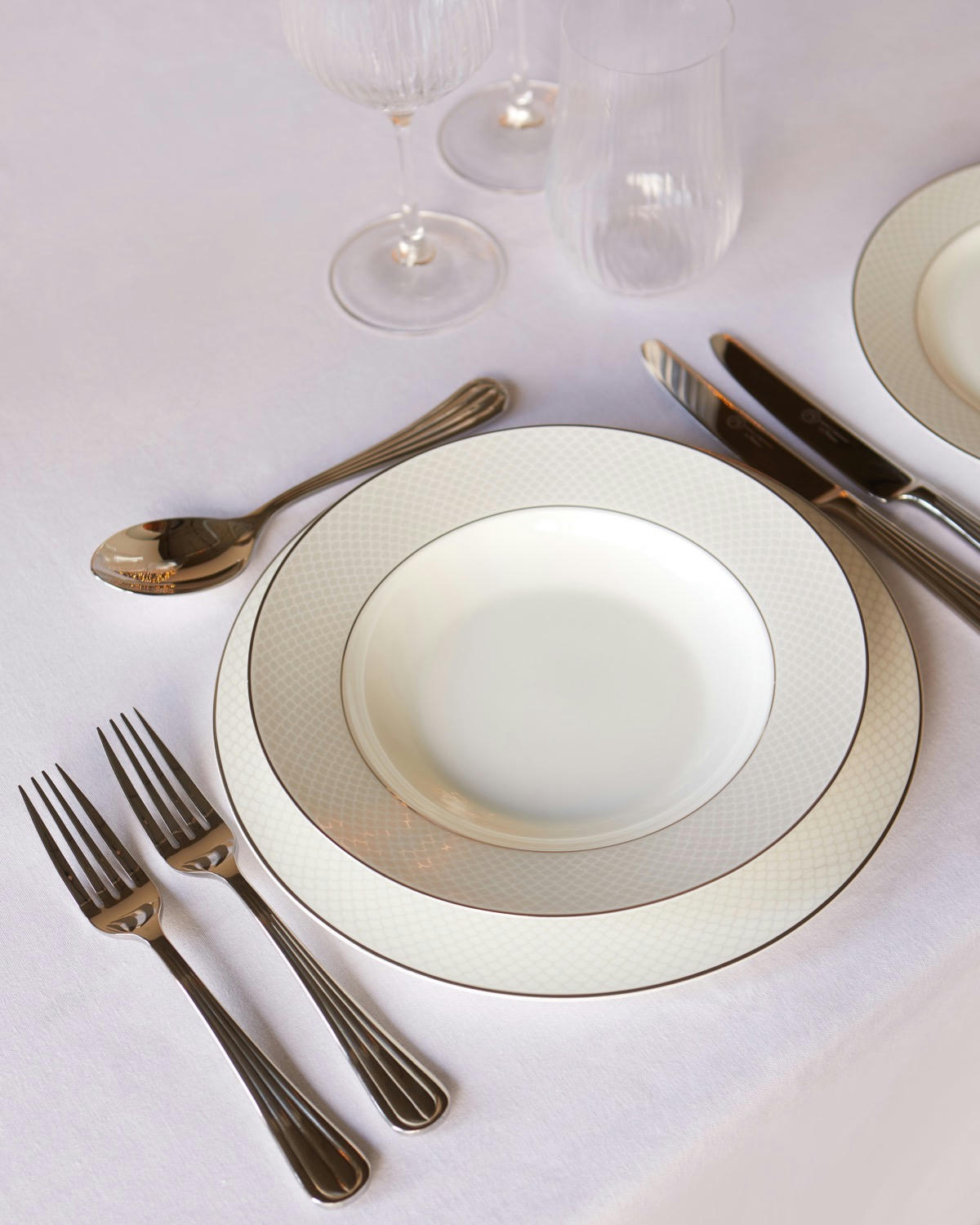 Francis Brennan the Collection Valentia Dinner Plate