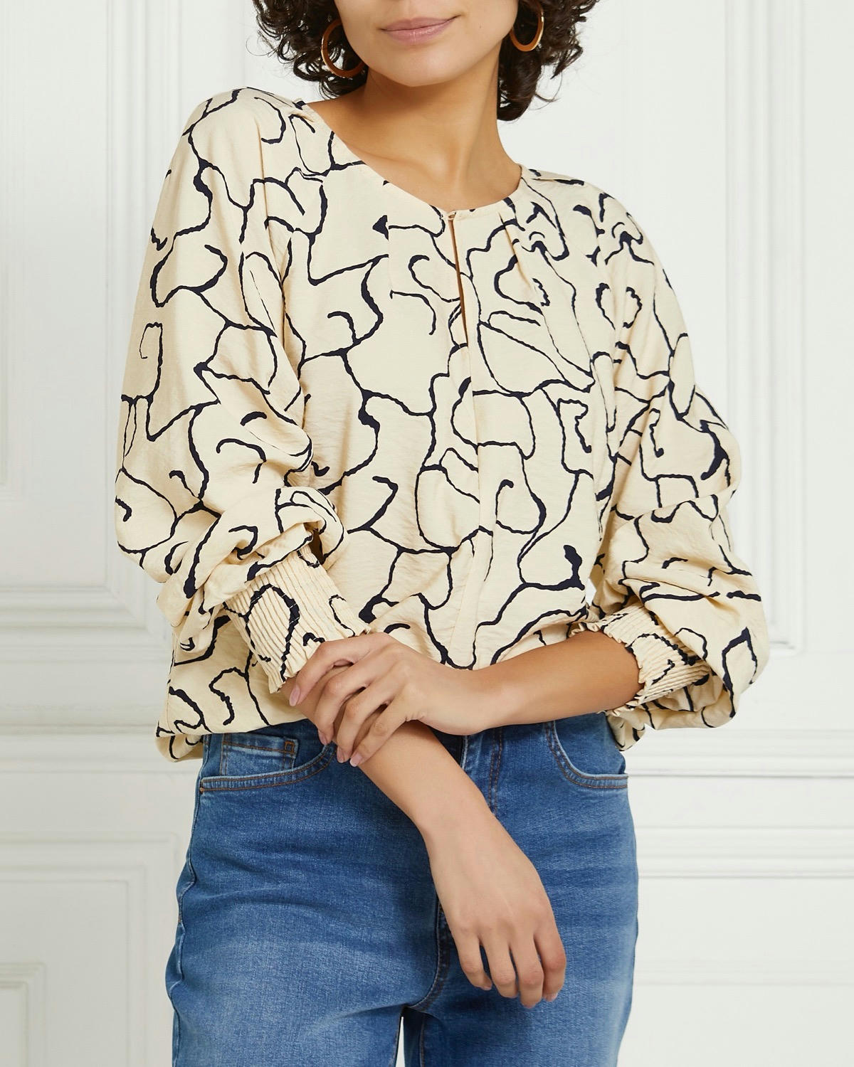Gallery Long Sleeve Print Blouse
