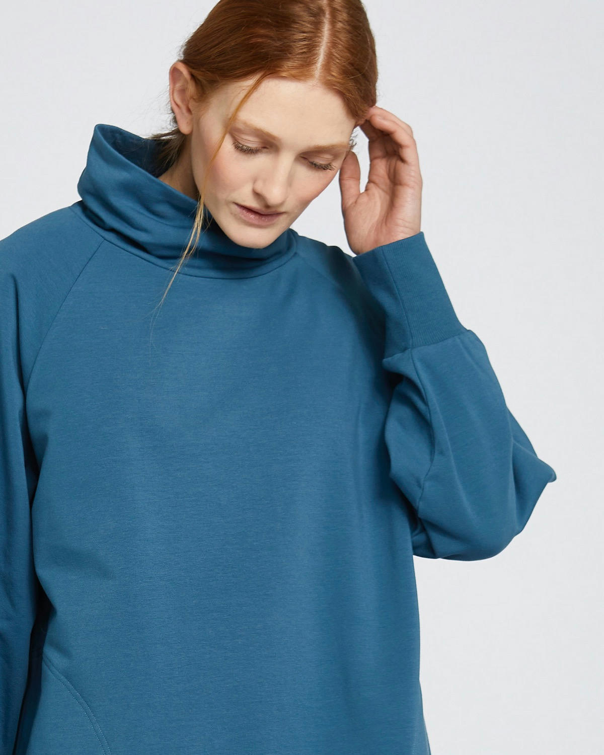 Carolyn Donnelly The Edit Oversized Polo Sweater