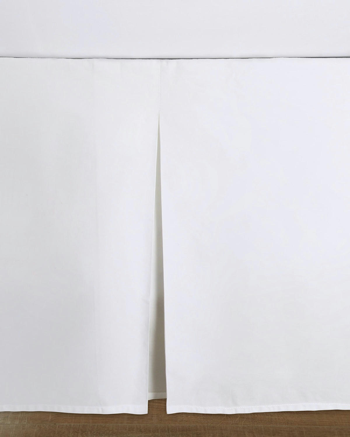 Francis Brennan the Collection White Valance Bed Sheet