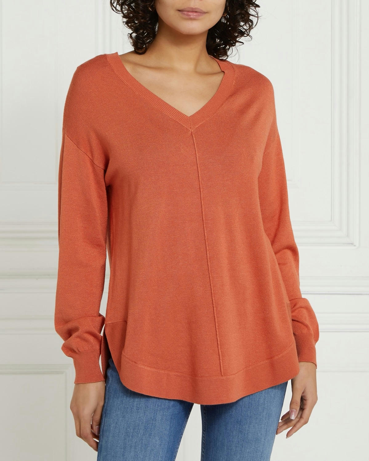 Gallery V-Neck Round Hem Jumper