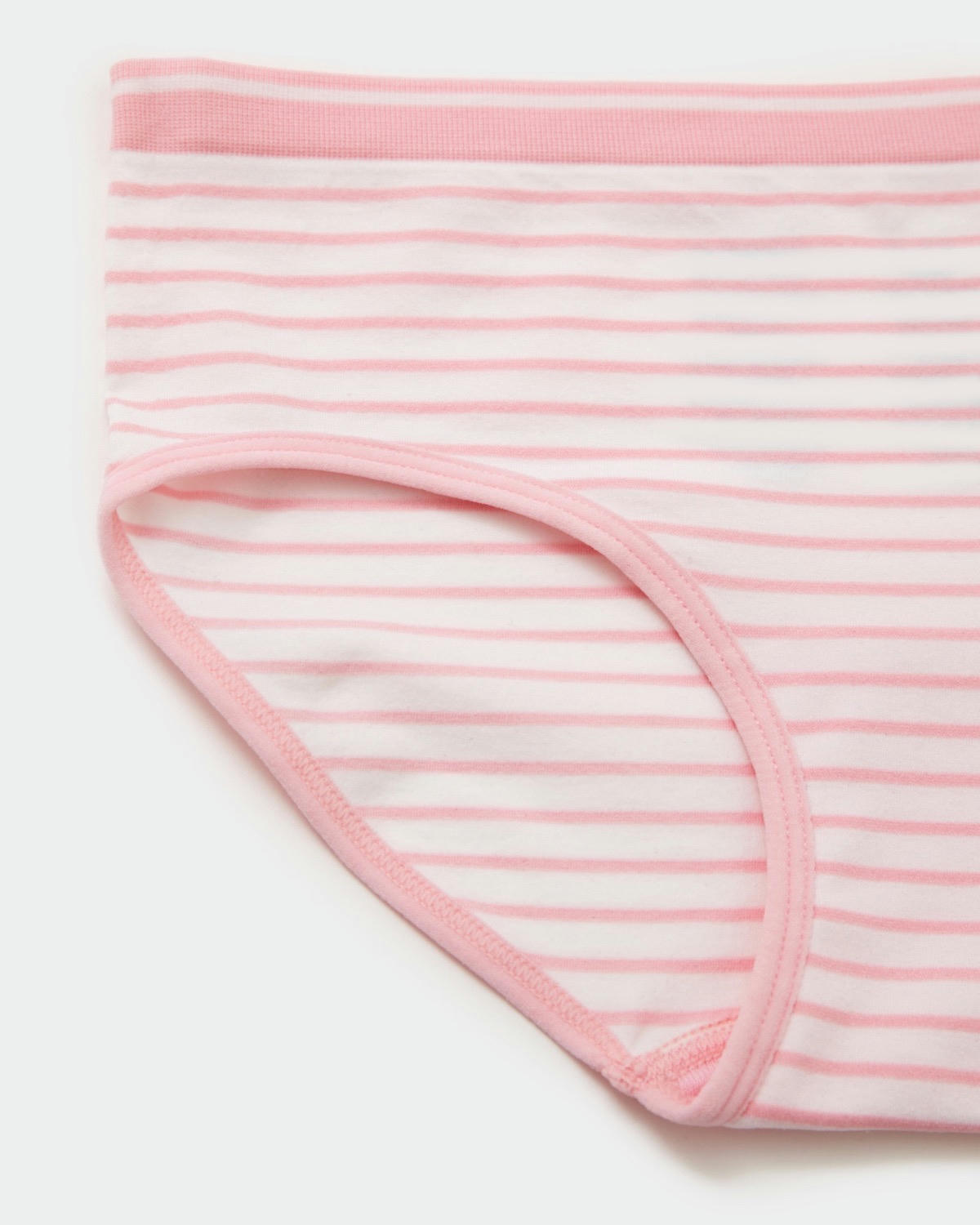 Girls Seamfree Briefs - Pack Of 3 (6 - 14 years)