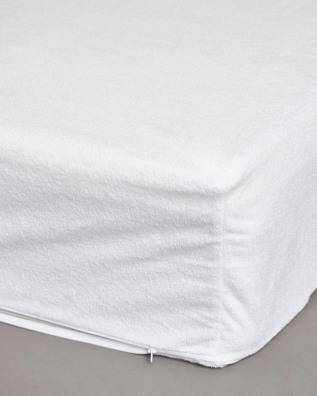 Dust Mite Zipped Waterproof Mattress Protector