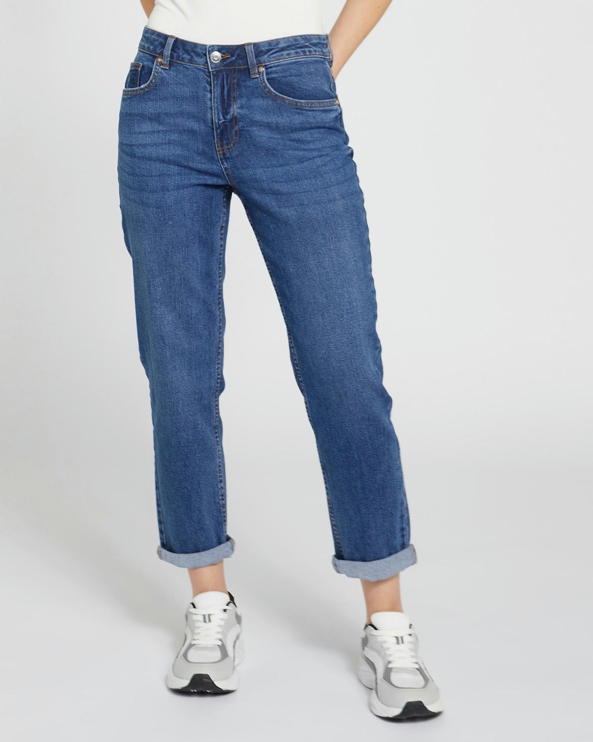 Mid Rise Boyfriend Jeans