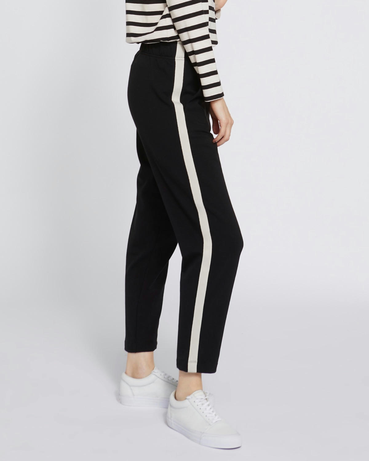 Carolyn Donnelly The Edit Stripe Sweatpants