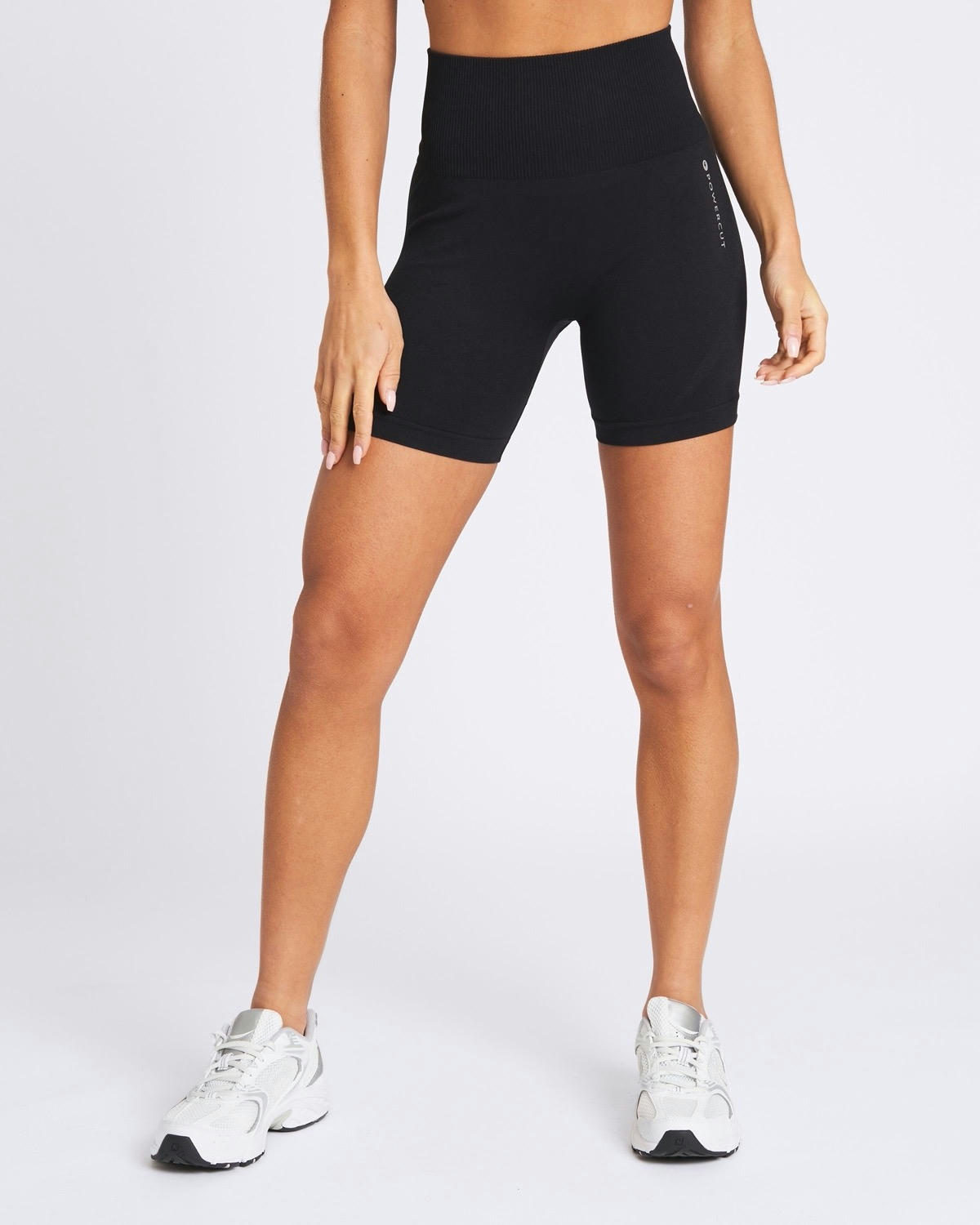 Powercut Solid Seamless 6