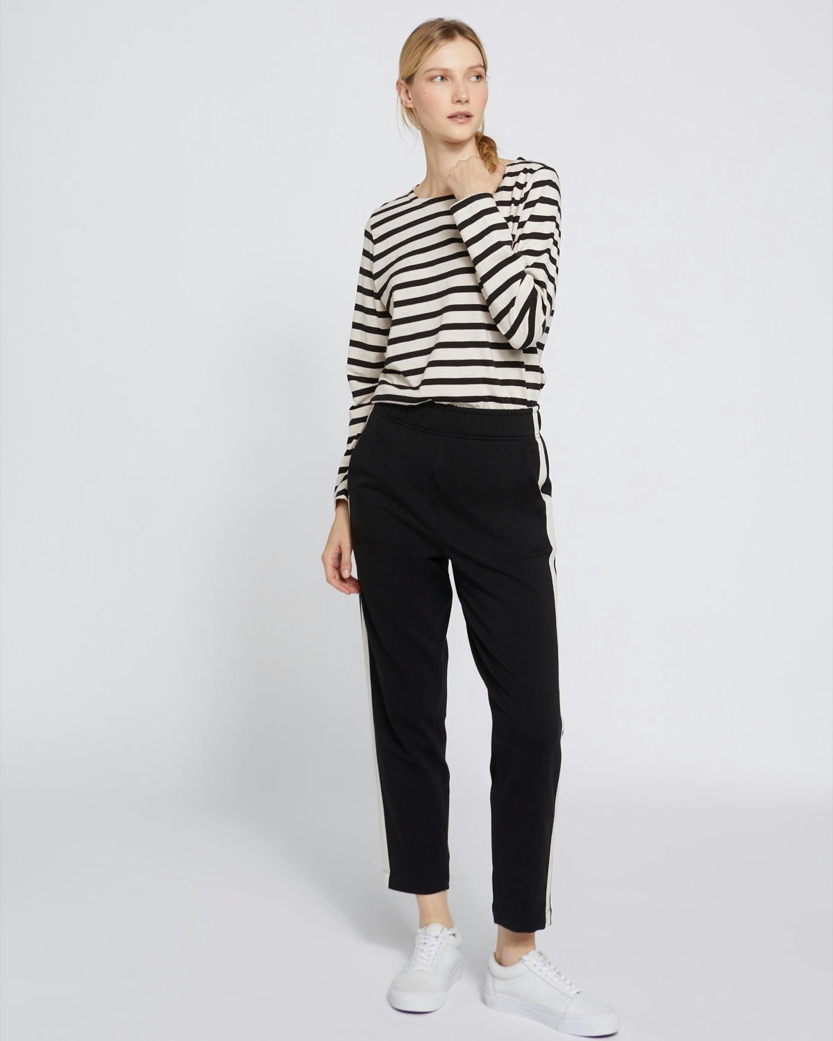 Carolyn Donnelly The Edit Stripe Sweatpants