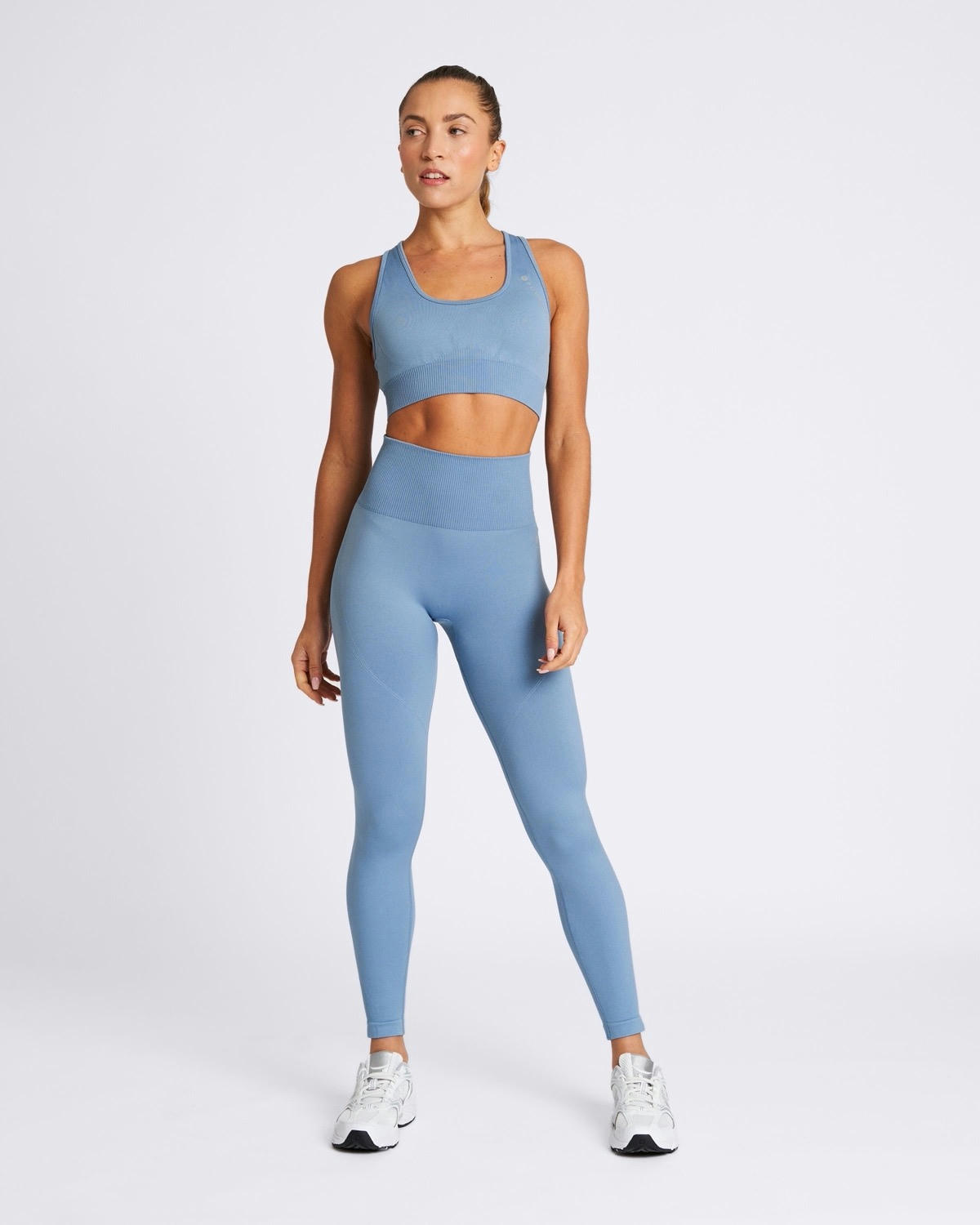 Powercut Solid Seamless Sports Bra in Blue Shadow