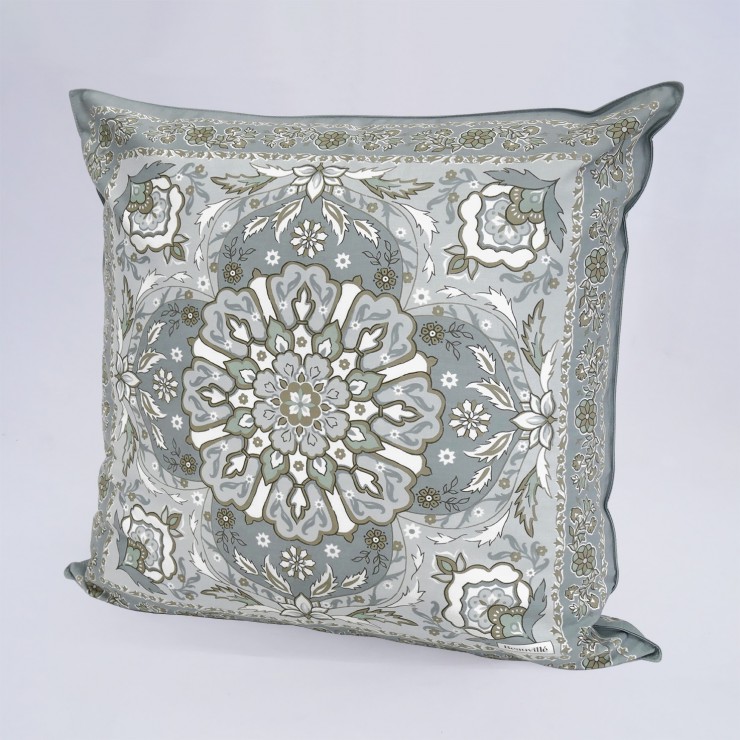 Parfum d'Orient Cushion cover
