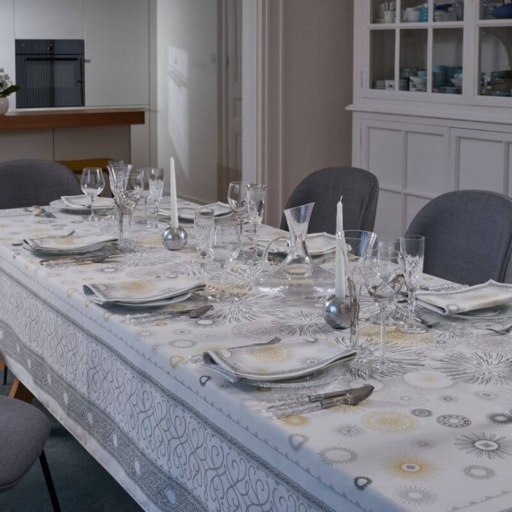 Symphonie Tablecloth