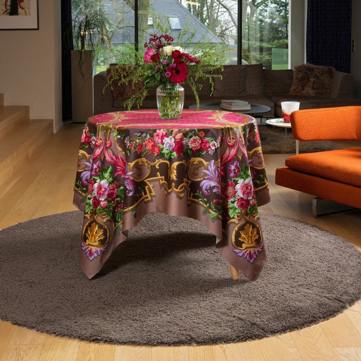 Arn&eacute; Tablecloth