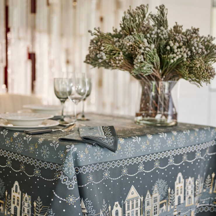 En Hiver Tablecloth