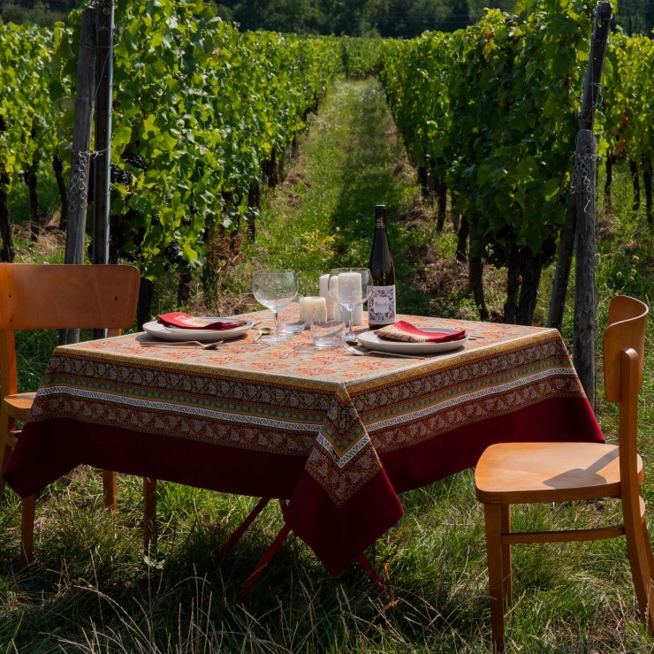 Feuilles de Vigne Tablecloth