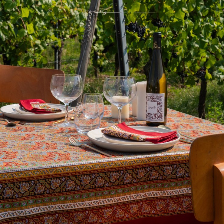 Feuilles de Vigne Tablecloth