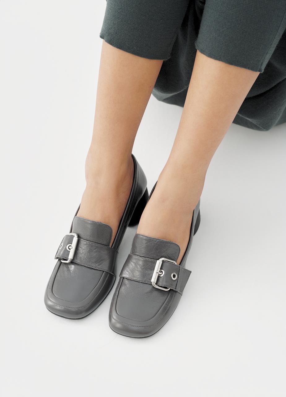 Livia Loafers