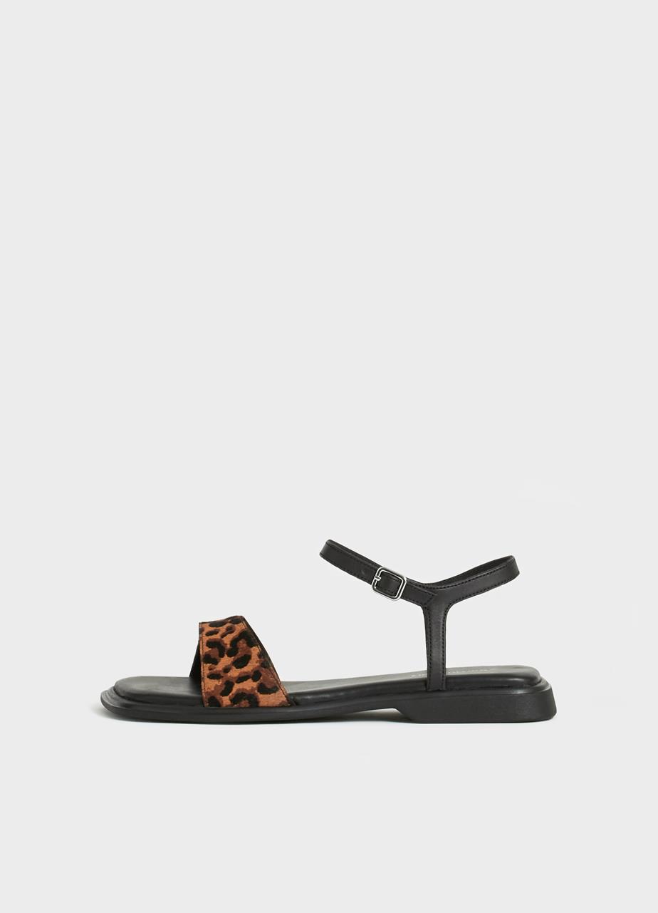 Izzy Sandals