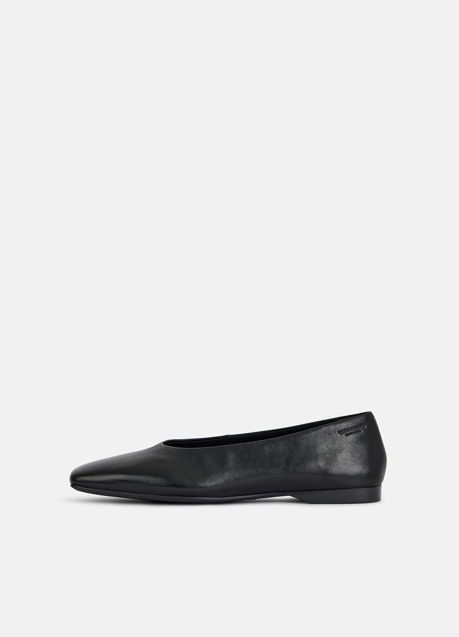 Delia Ballet Flats