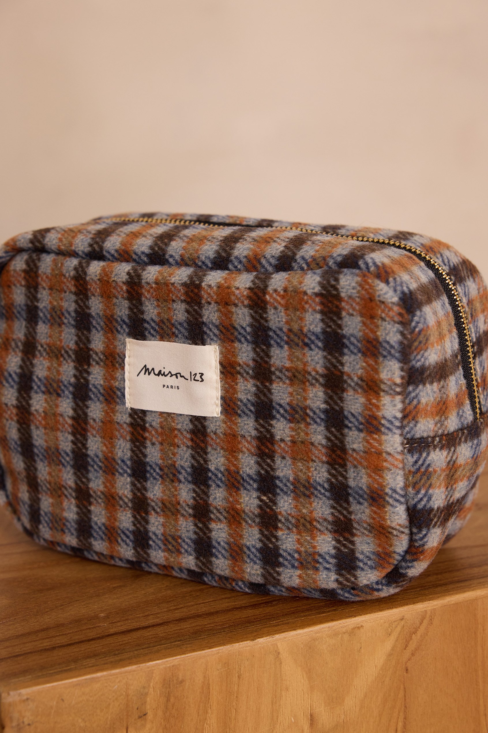 LIAM tartan pattern toiletry bag