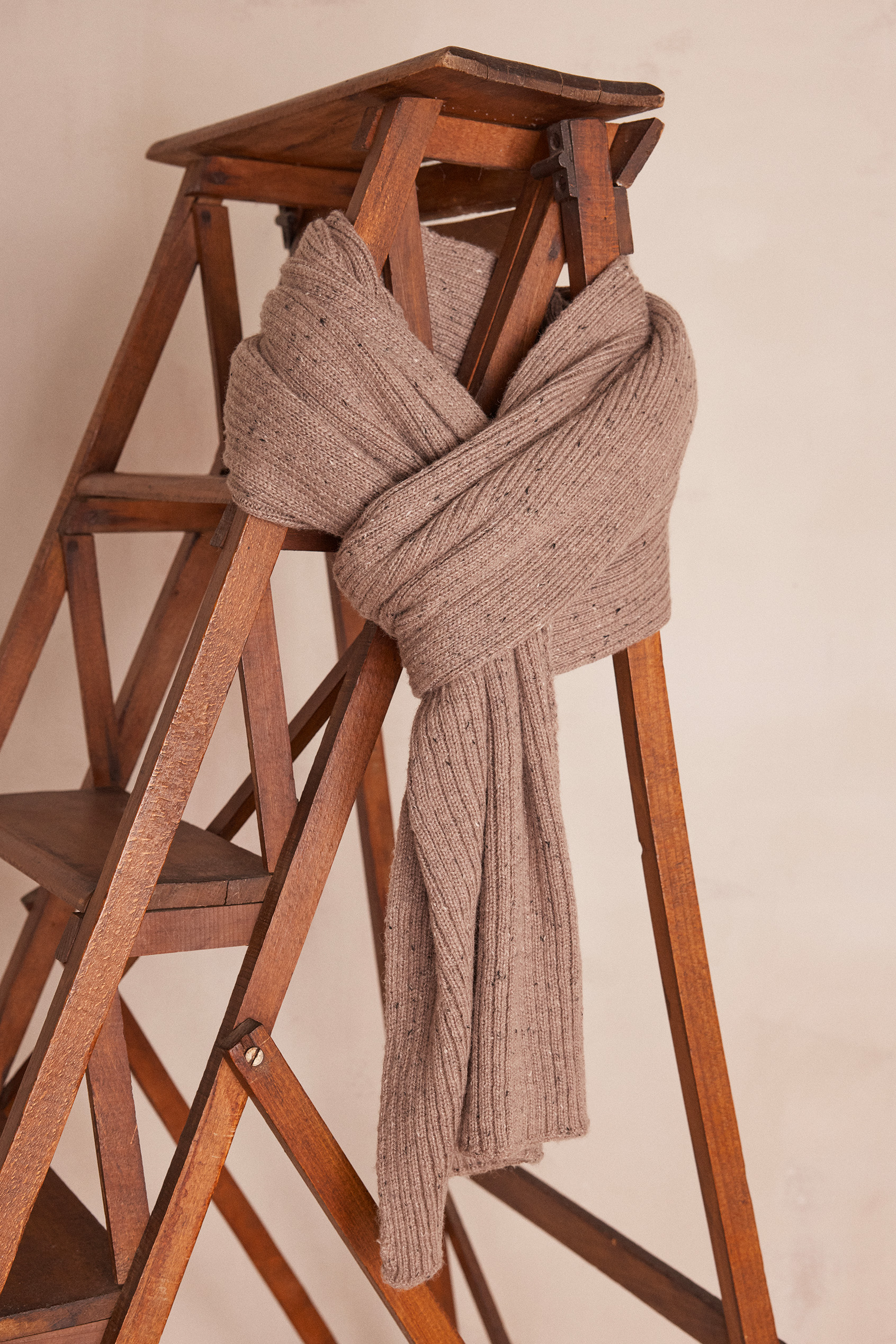 TIM ribbed wool scarf