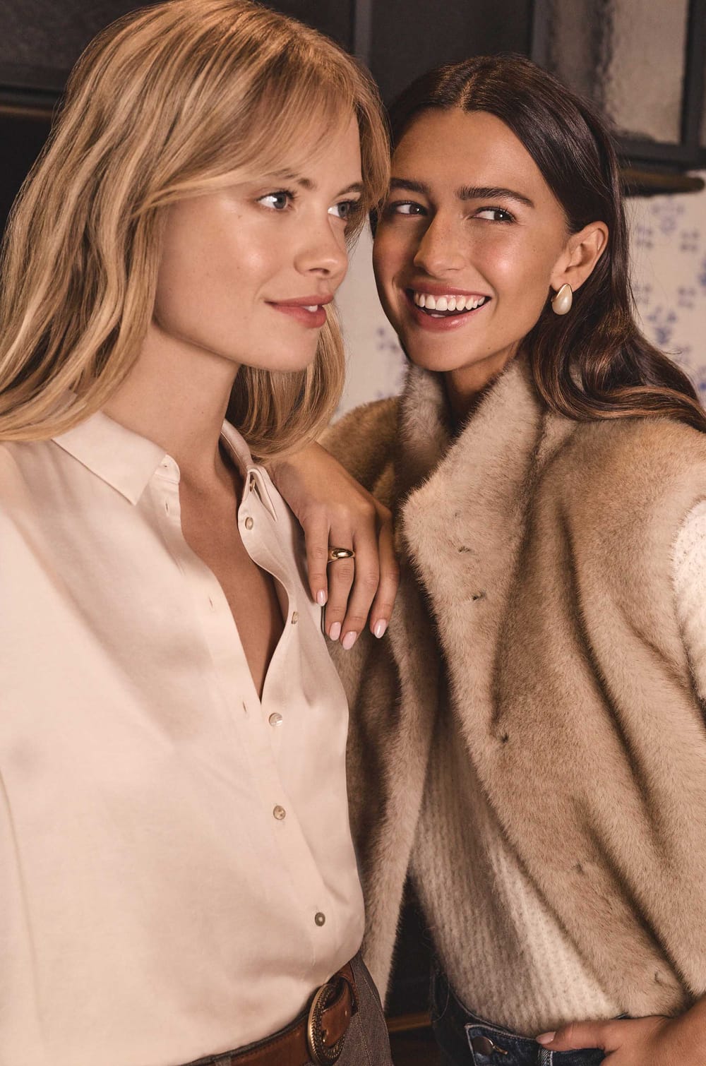 SUZANNE Sleeveless Fluffy Cardigan