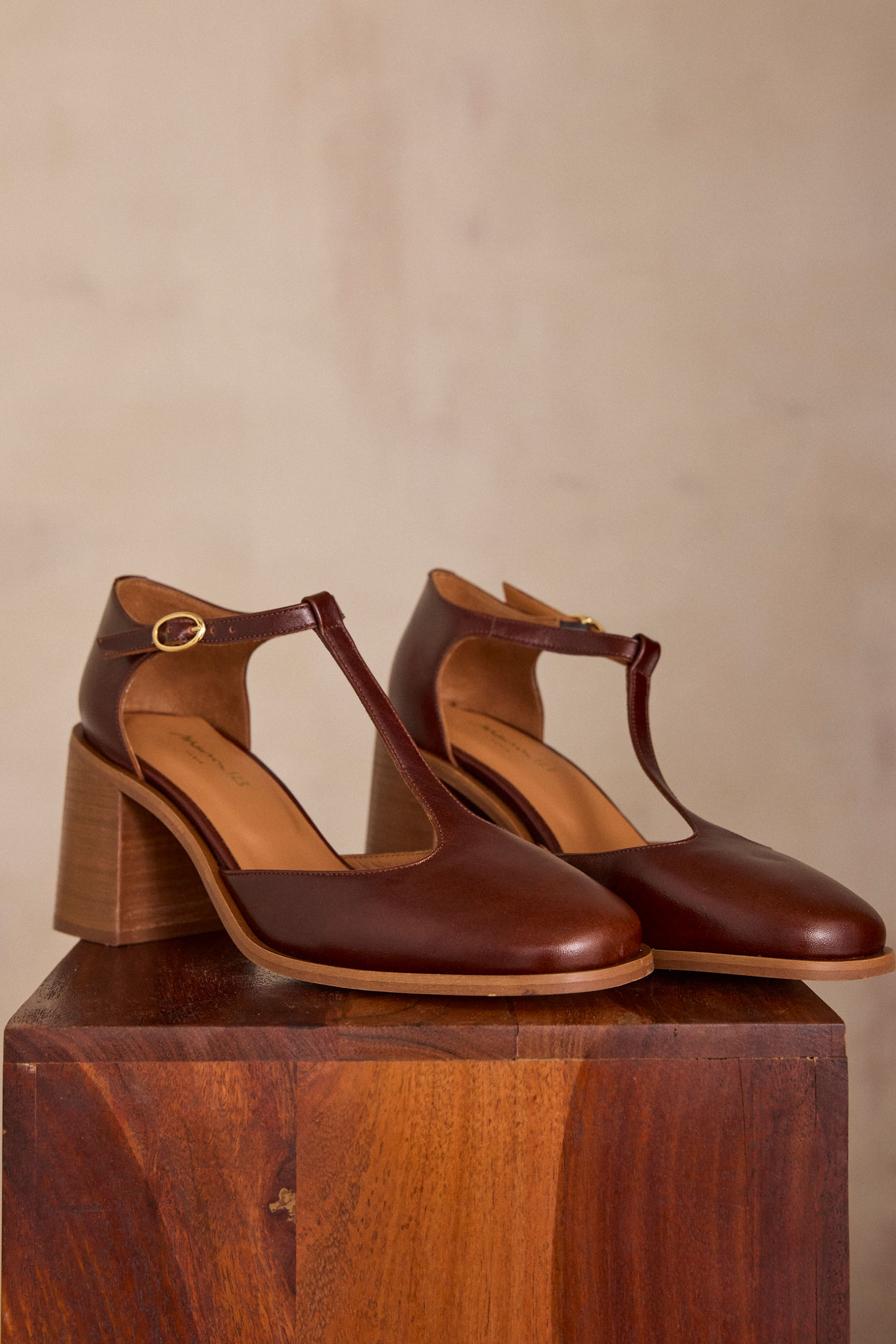 100% leather heeled sandals SOLENE