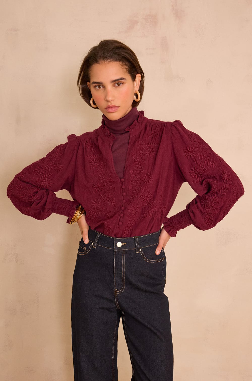 MALIA embroidered blouse in 100% cotton