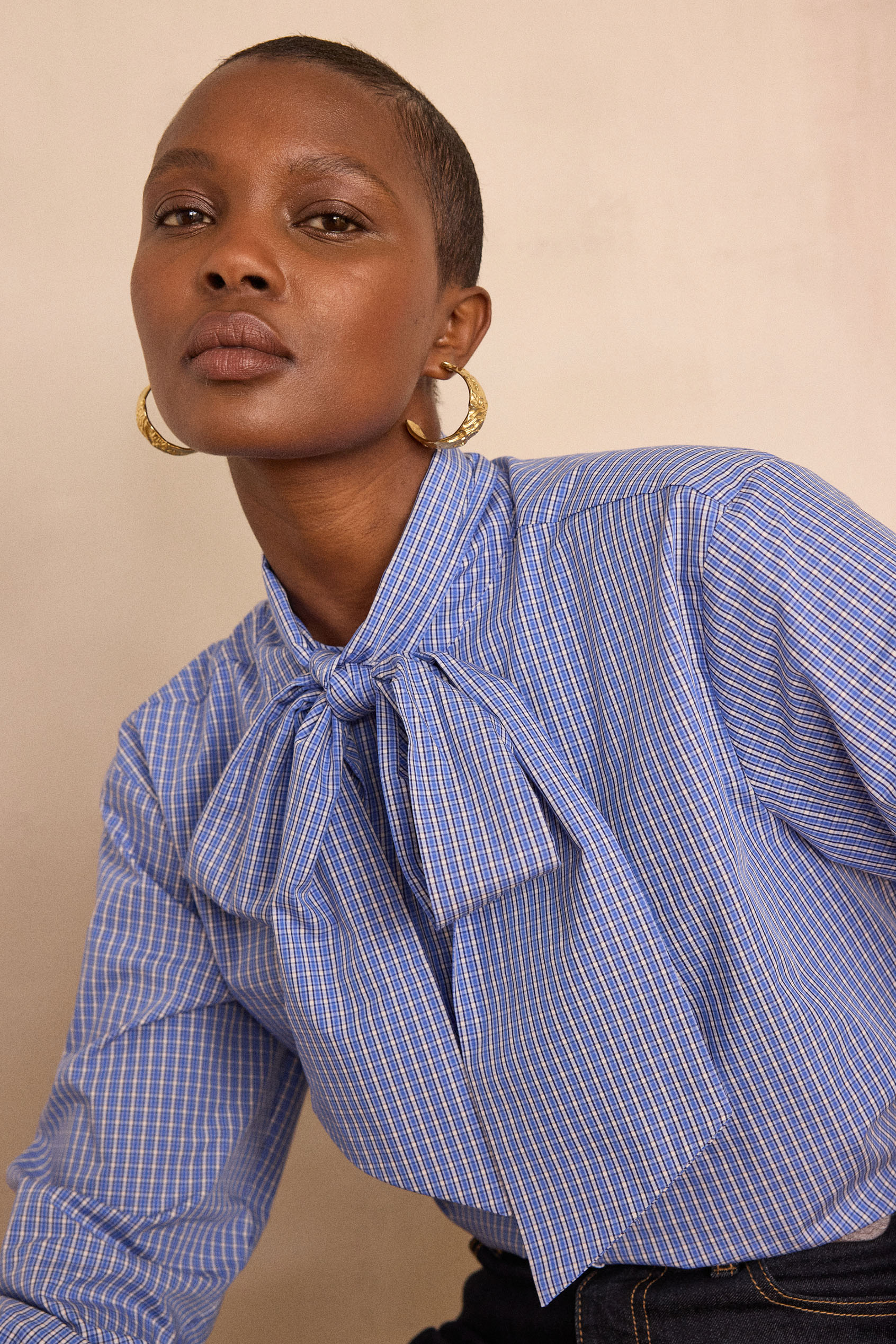 SANDRINE 100% cotton shirt with pussy bow collar