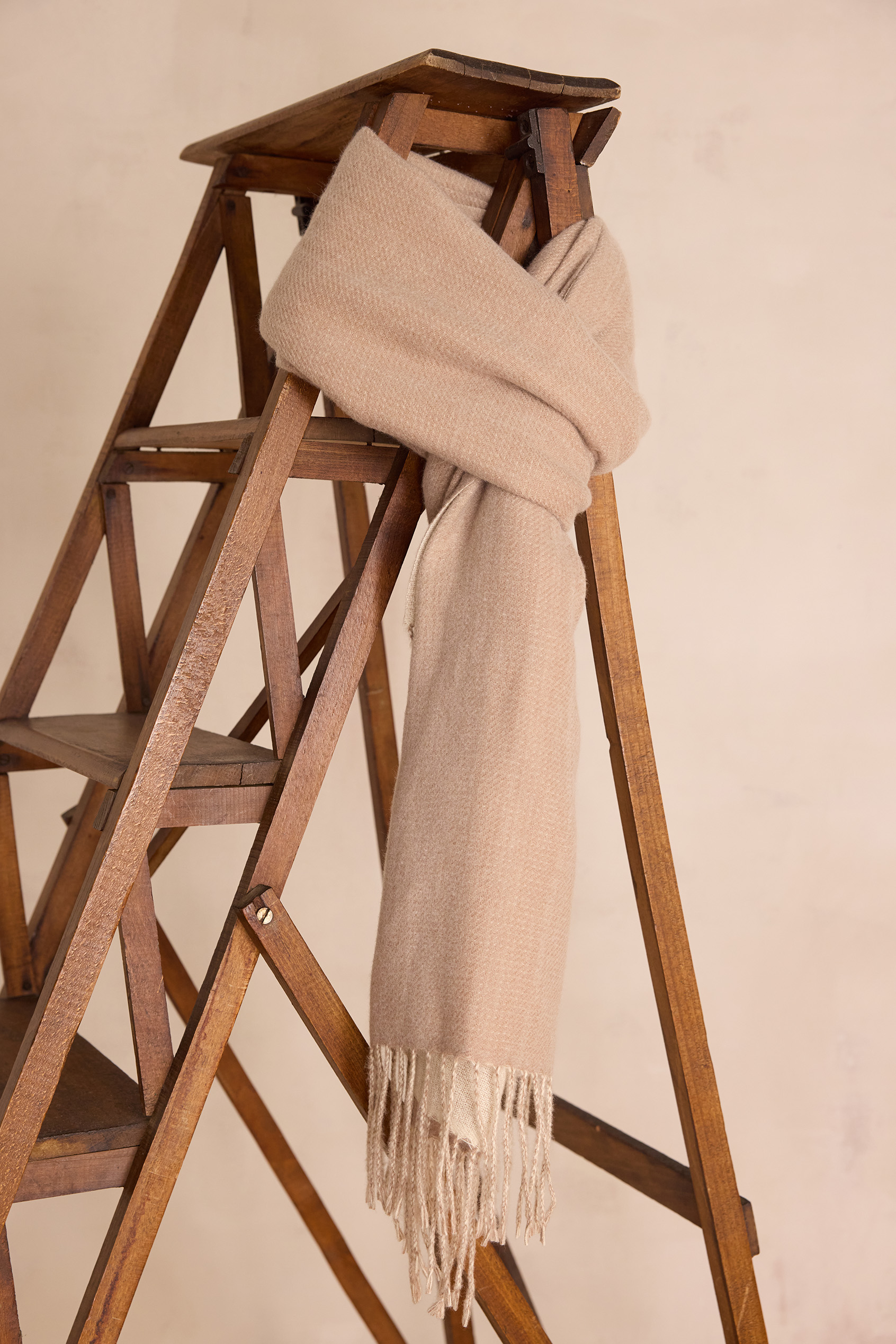 THEA double-sided scarf