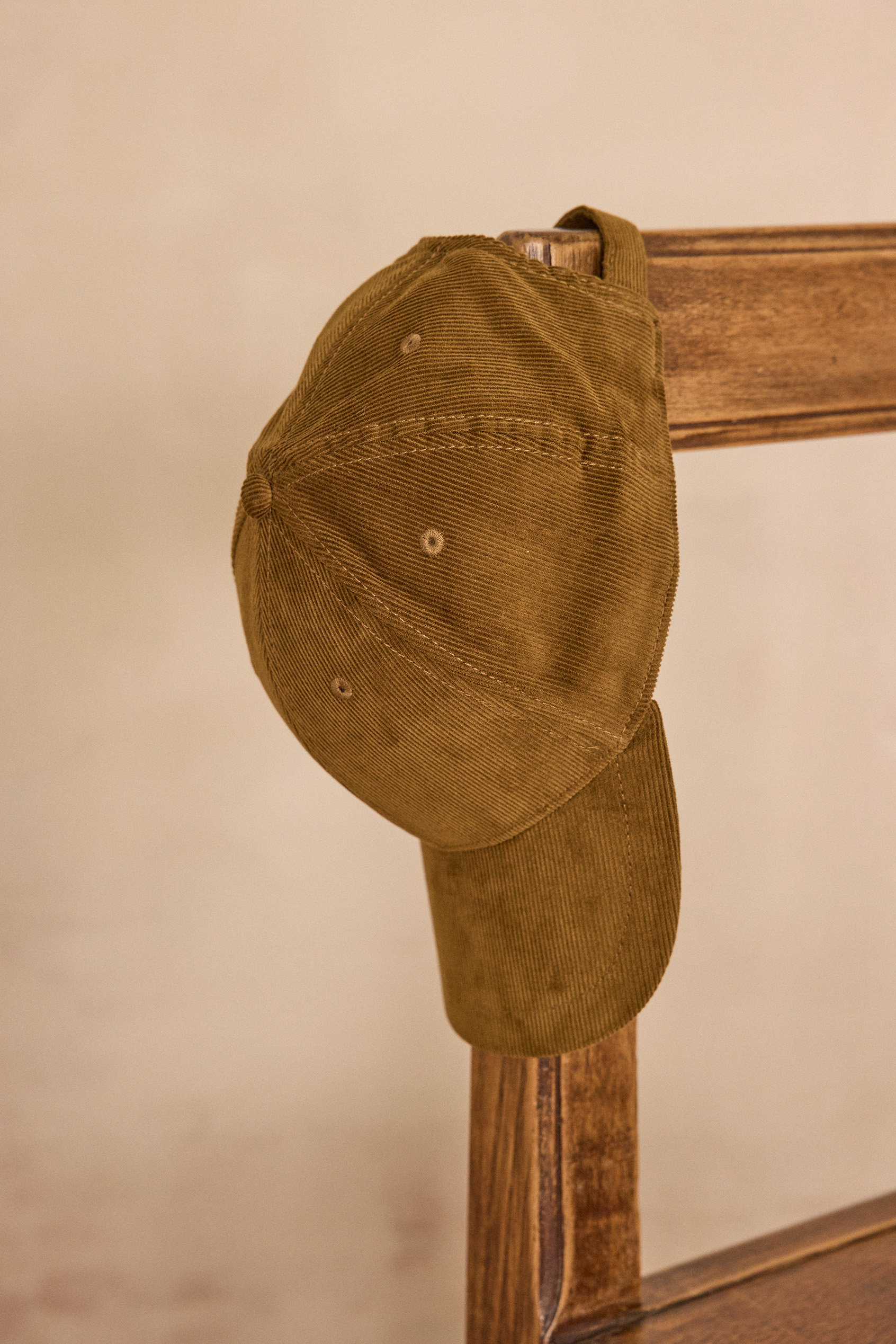 HAROLD cotton velvet cap
