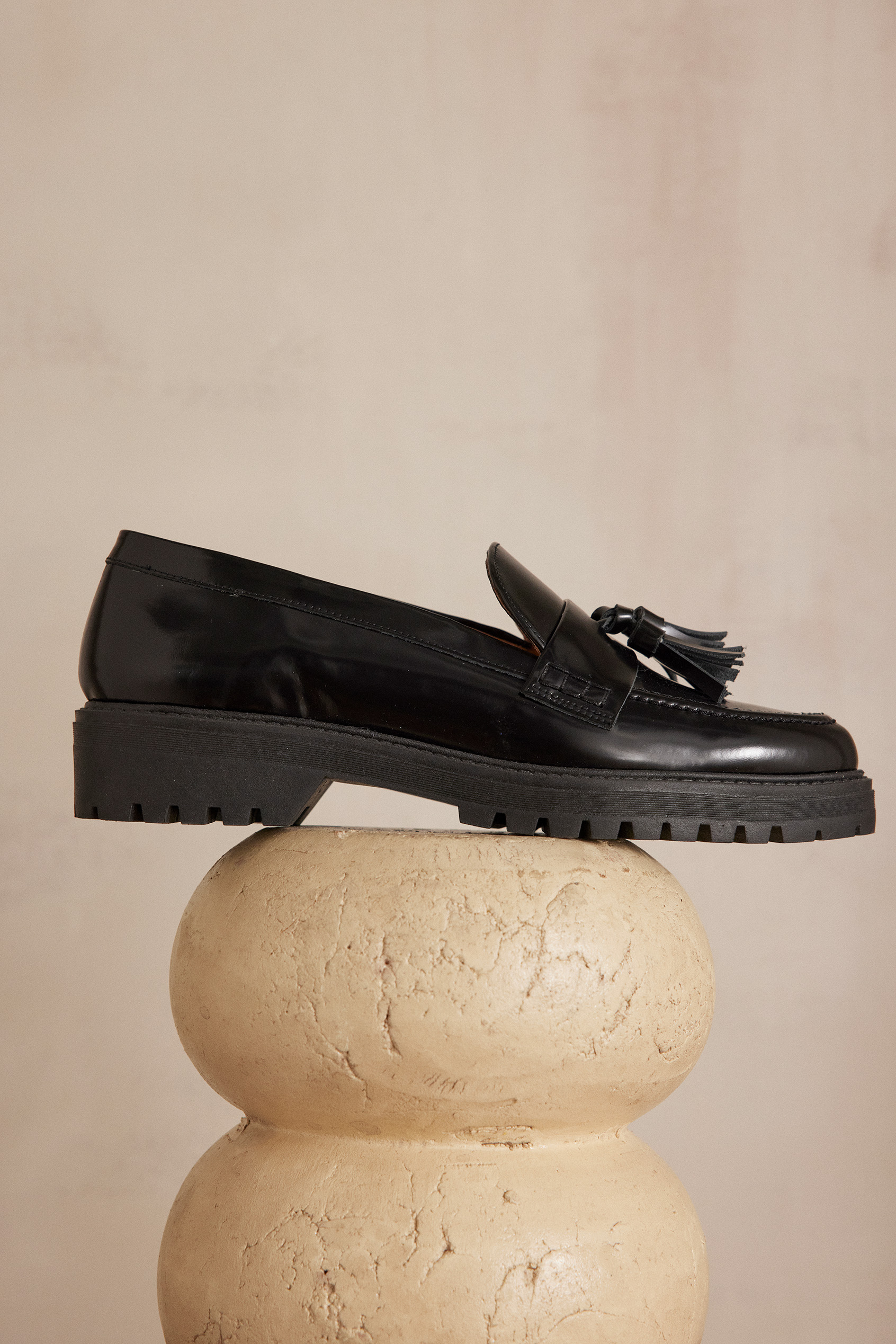 VALENTIN leather loafers