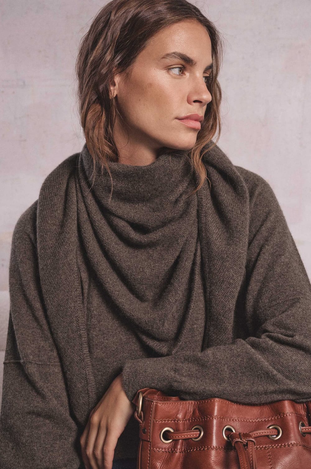 Triangle scarf in 100% 2-ply cashmere THOMAS