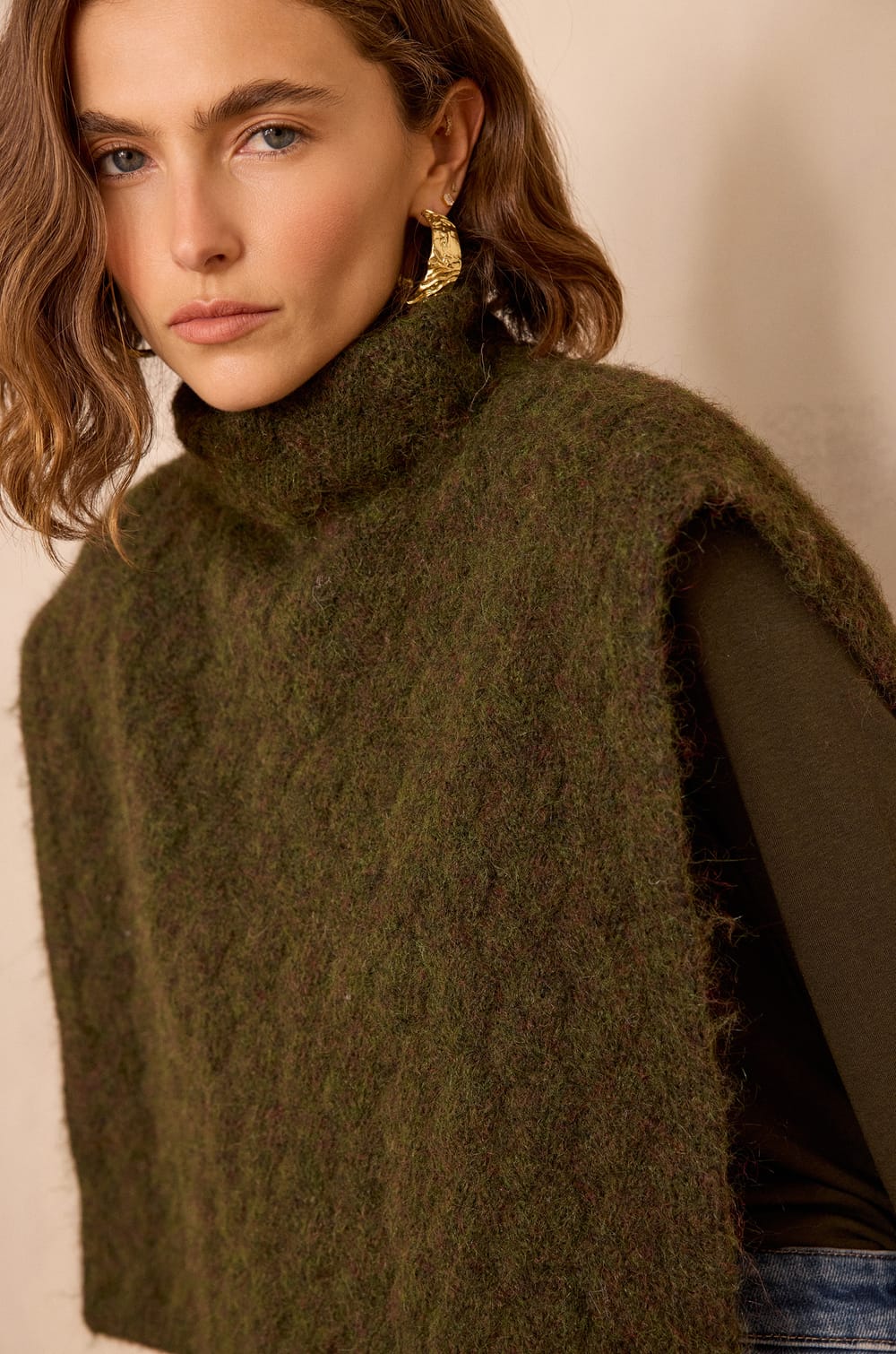 TAO Scarf with Cable Knit Pattern