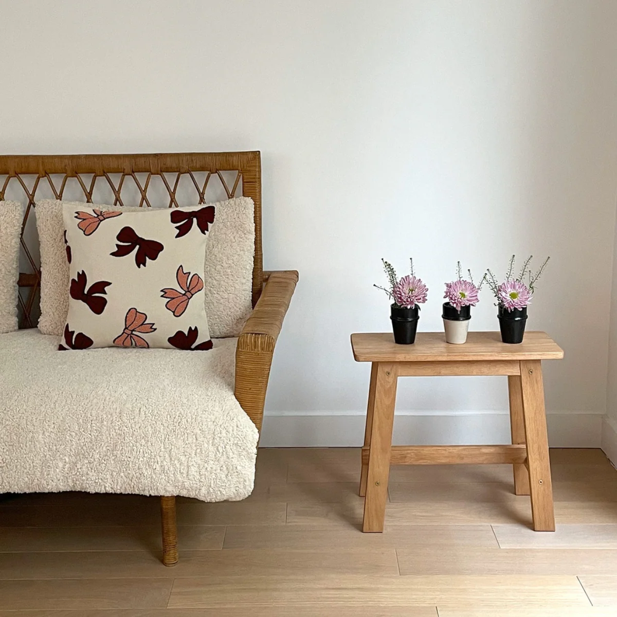 Coussin Influence Noeud rouge