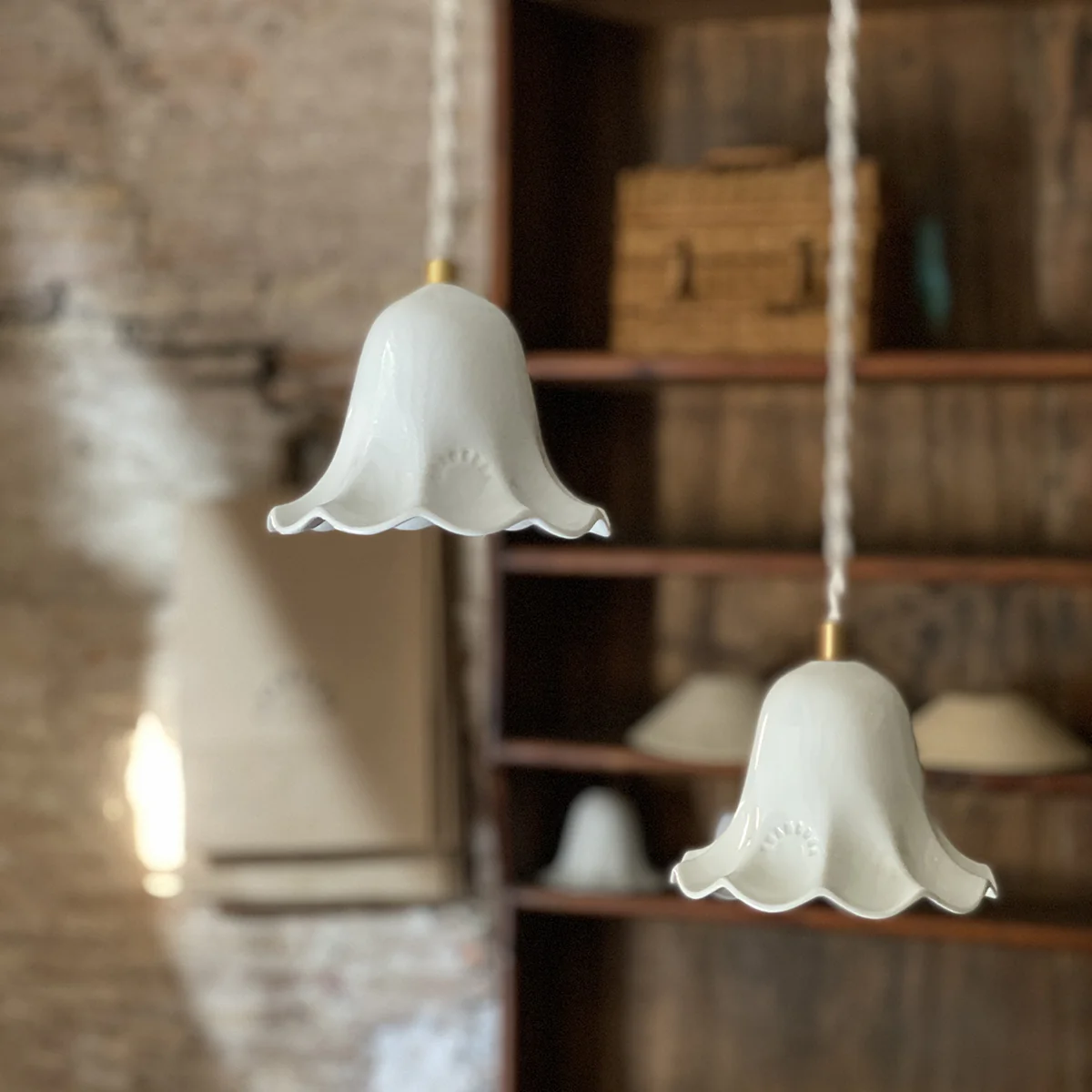 Suspension Lili en porcelaine émaillée - Ø 13 cm