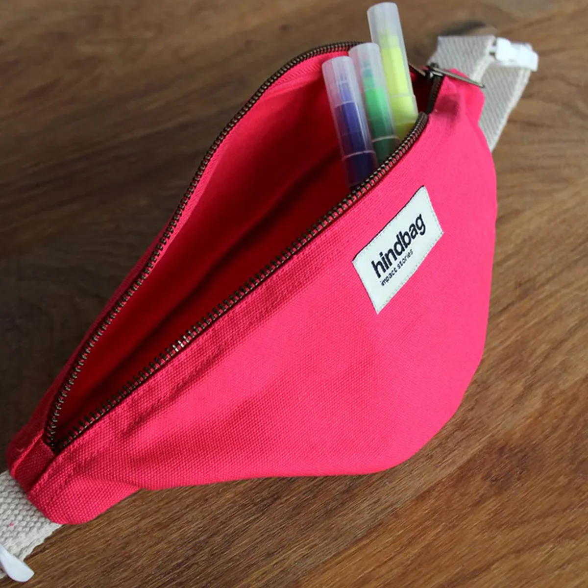 Banane Augustin - Holi Fuchsia