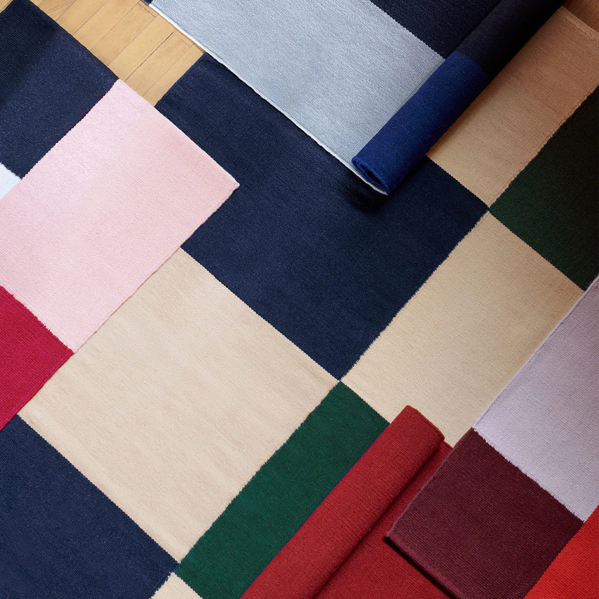 Tapis Ethan Cook Flat Works - 80 x 250 cm - Noir Bleu