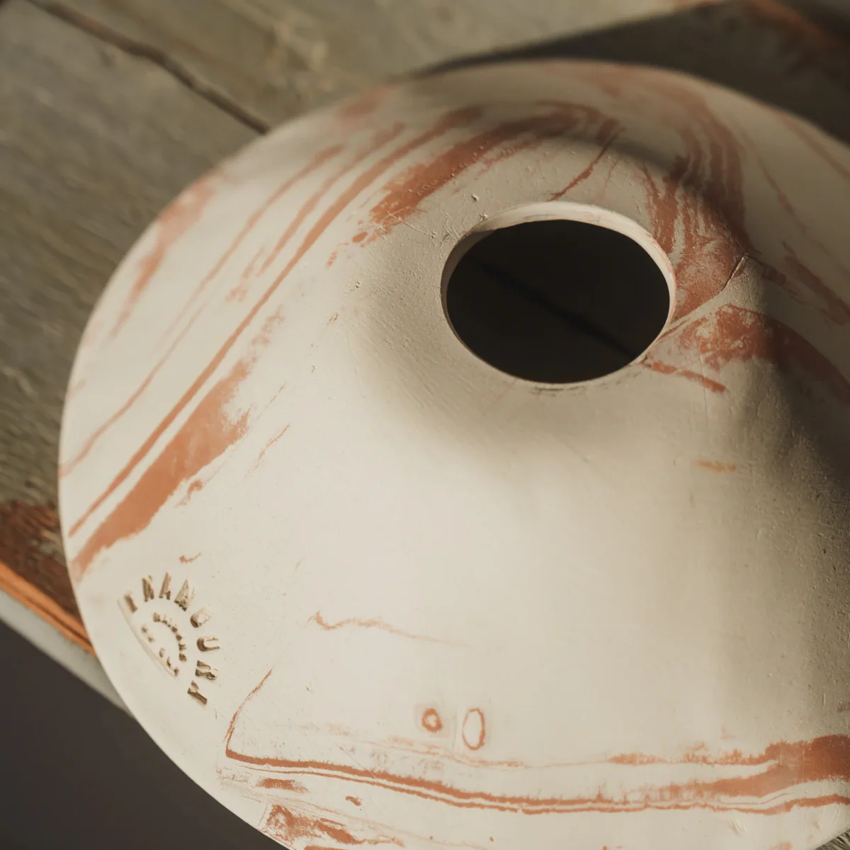 Suspension en applique Lisette en Terre Mêlée Mat