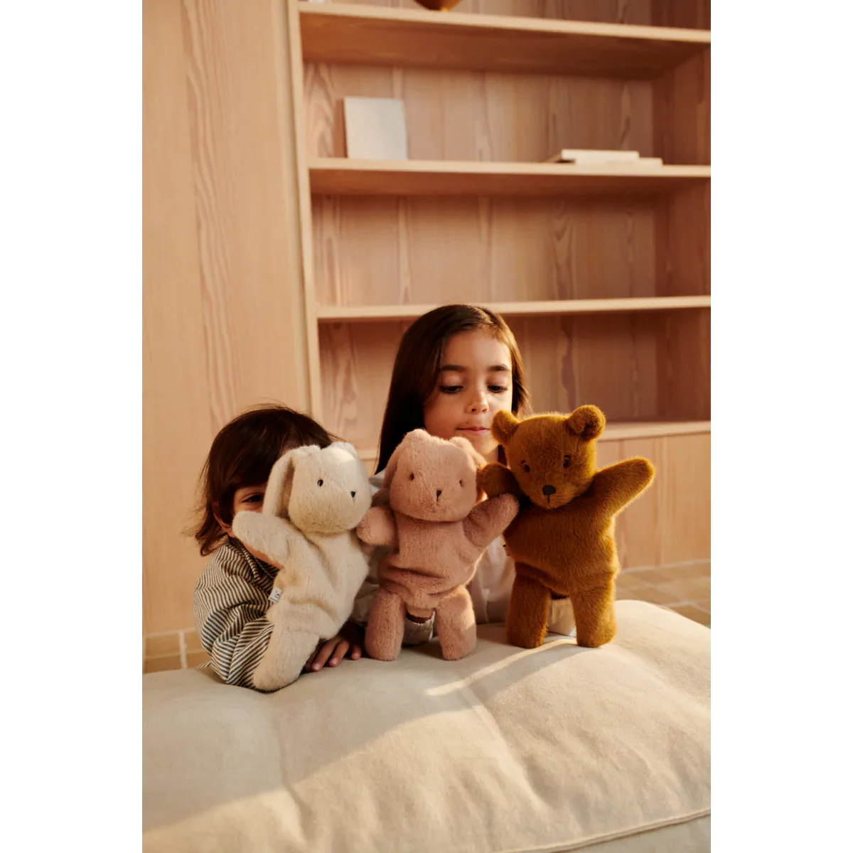 Marionnette à main ourson - Honor Golden caramel