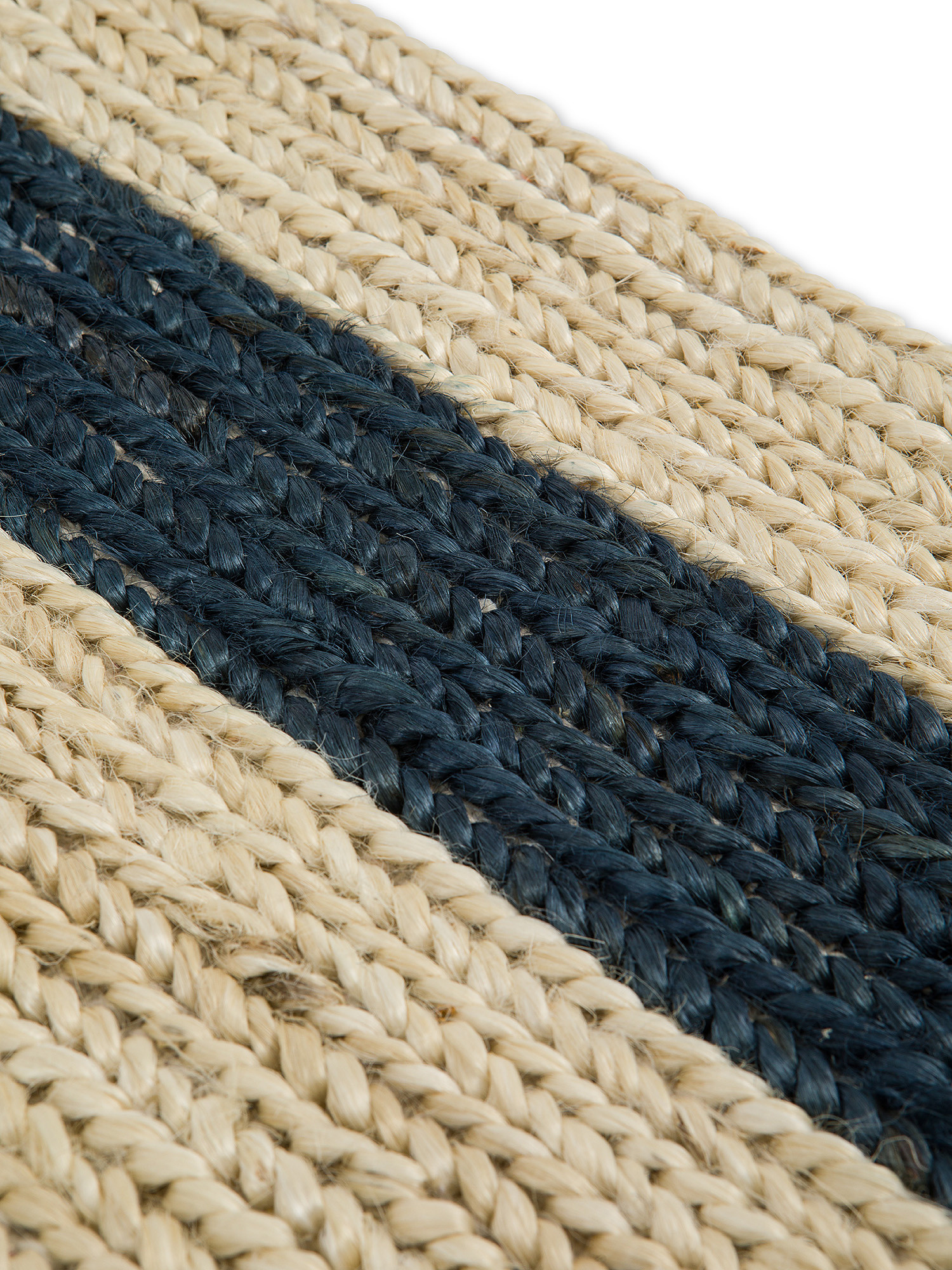 Tappeto 120x180 cm con motivo geometrico.