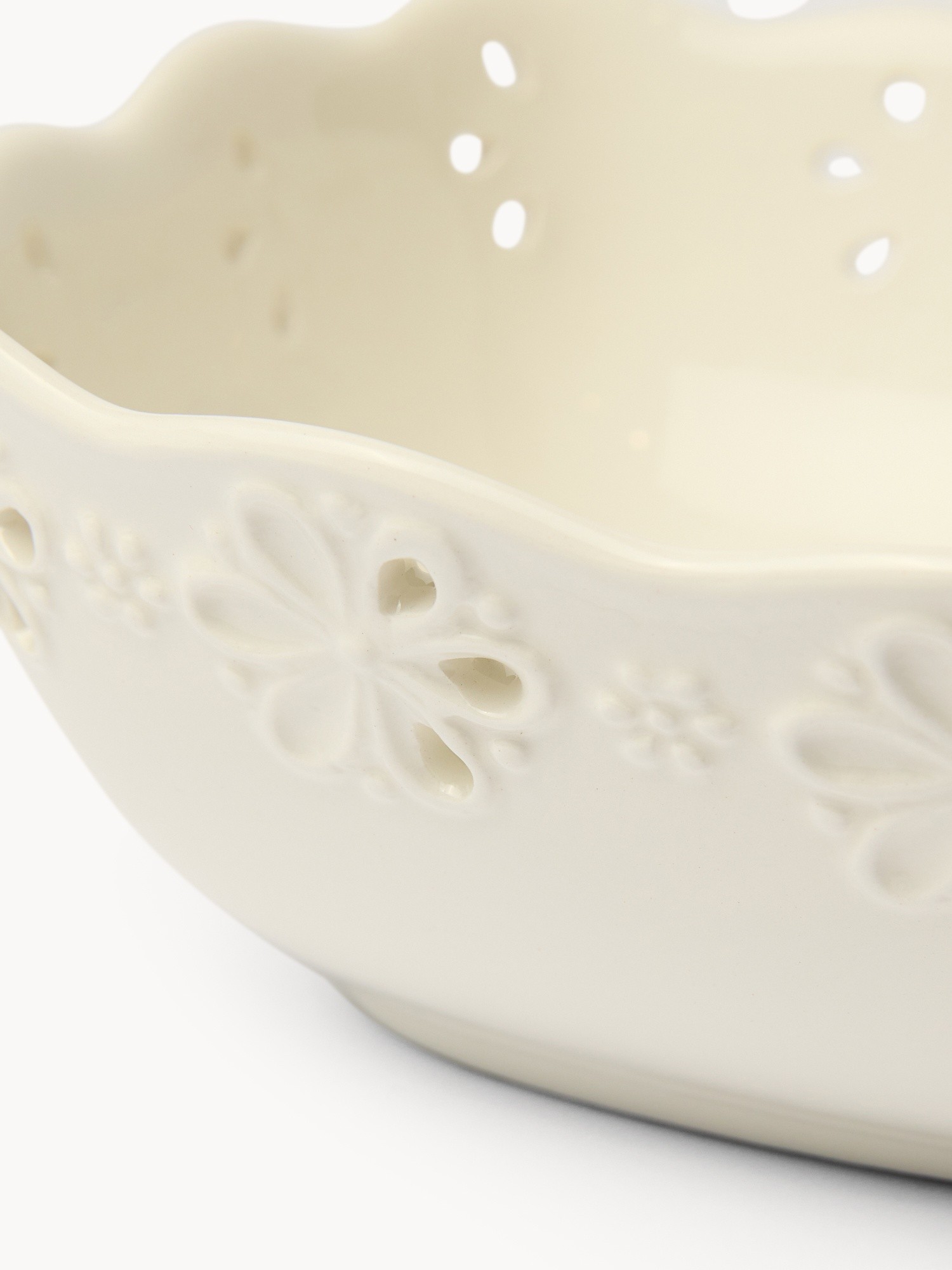 Coppetta in ceramica traforata - Prezzo di lancio