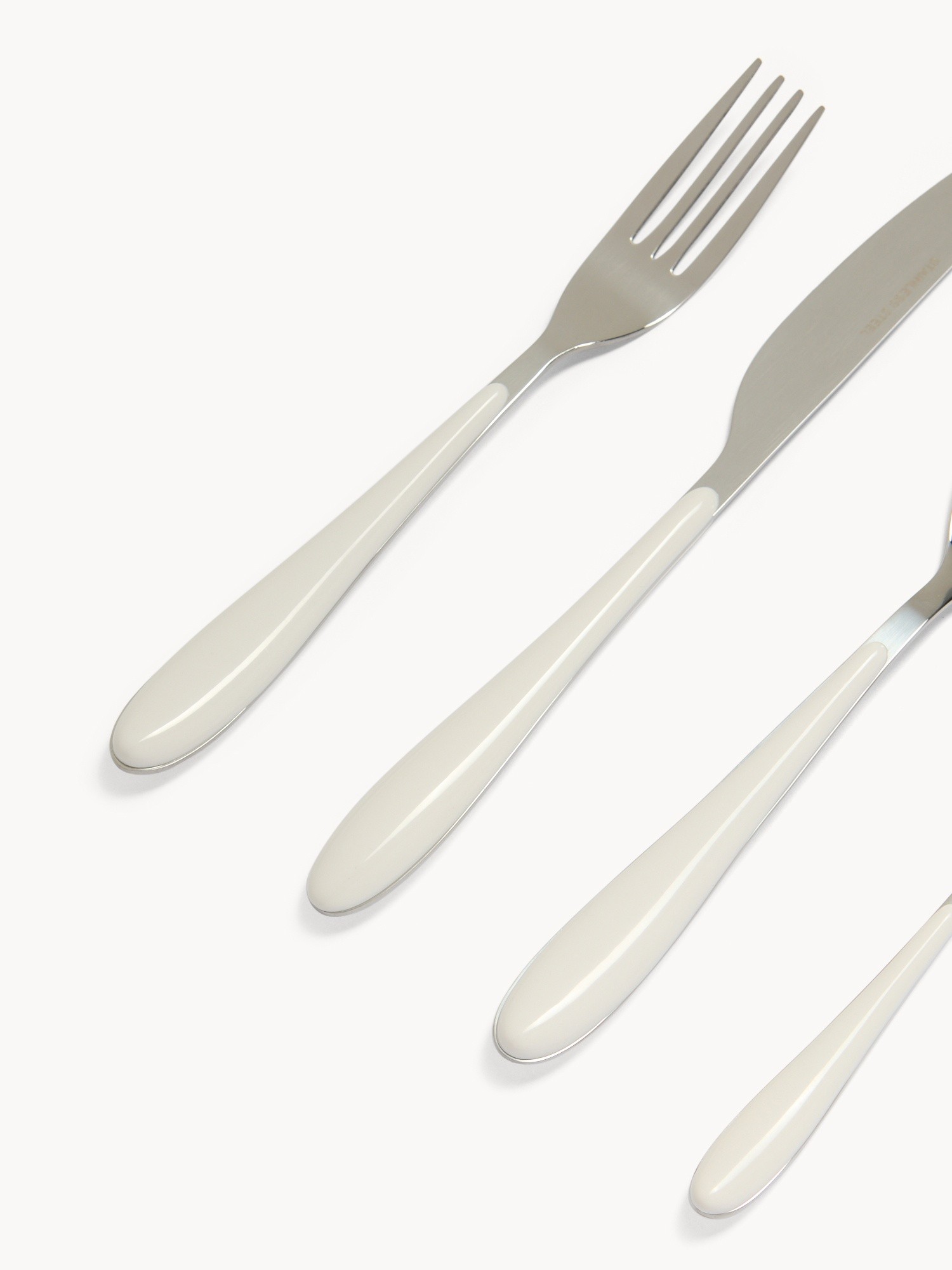 Set 24 posate in acciaio con manico colorato - Prezzo di lancio