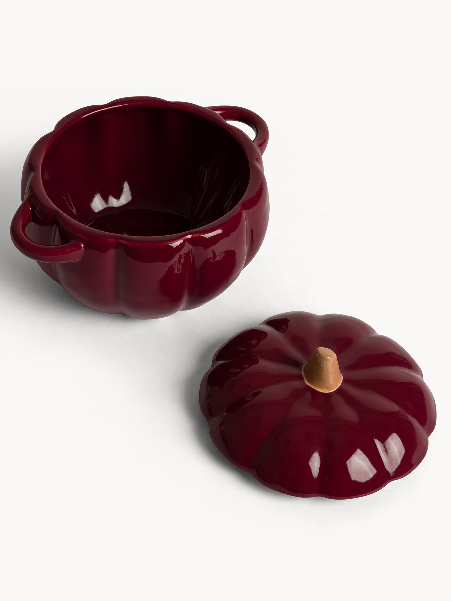 Contenitore con coperchio in porcellana a forma di zucca