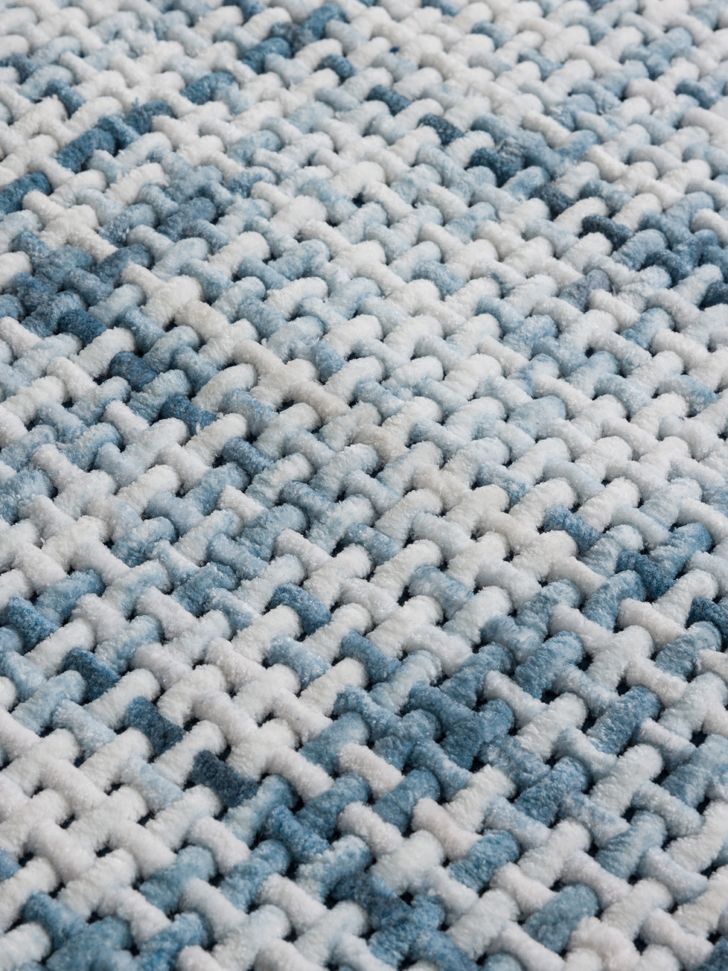 Tappeto bagno in ciniglia intrecciato