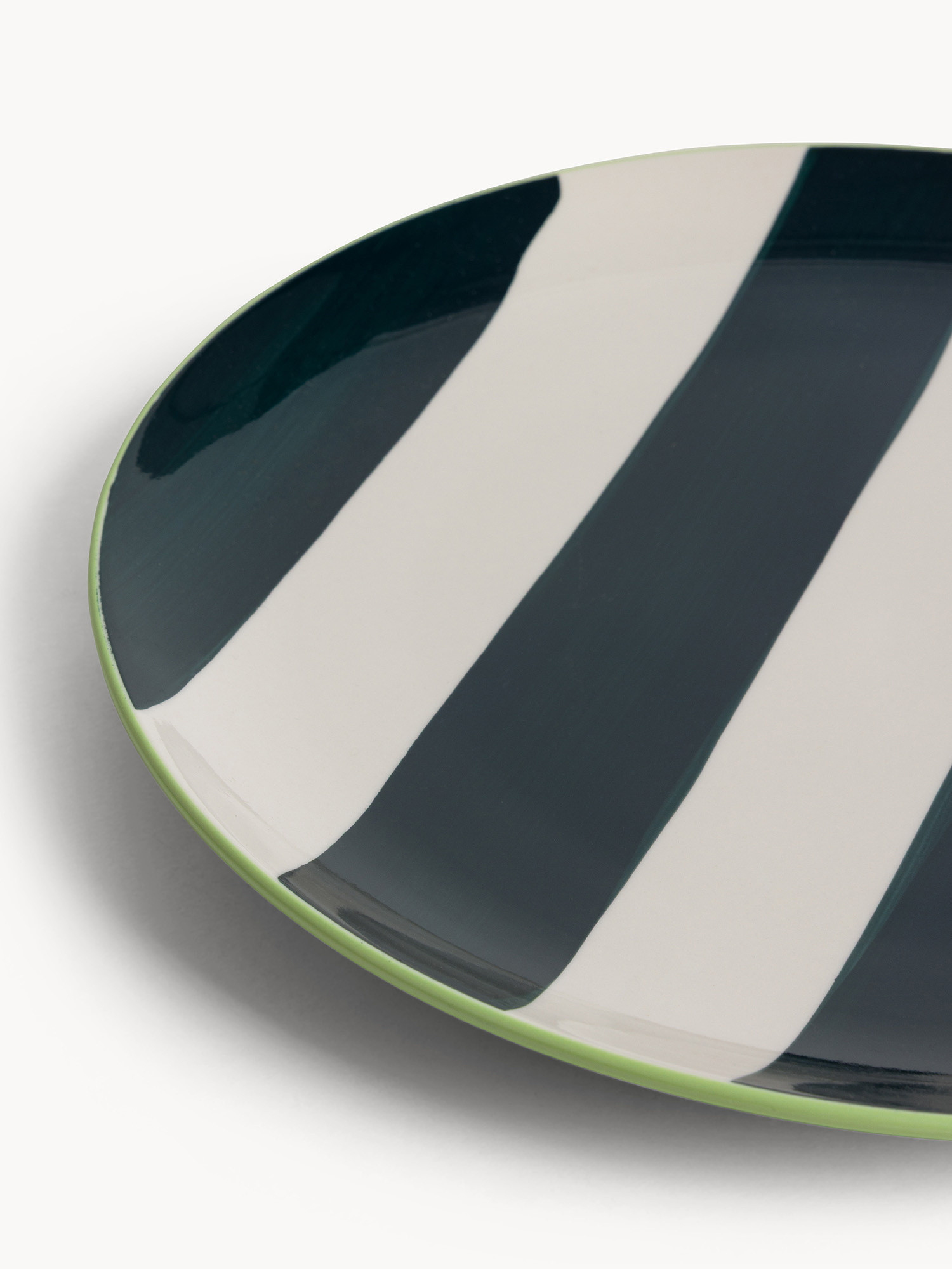 Piatto frutta in ceramica a righe