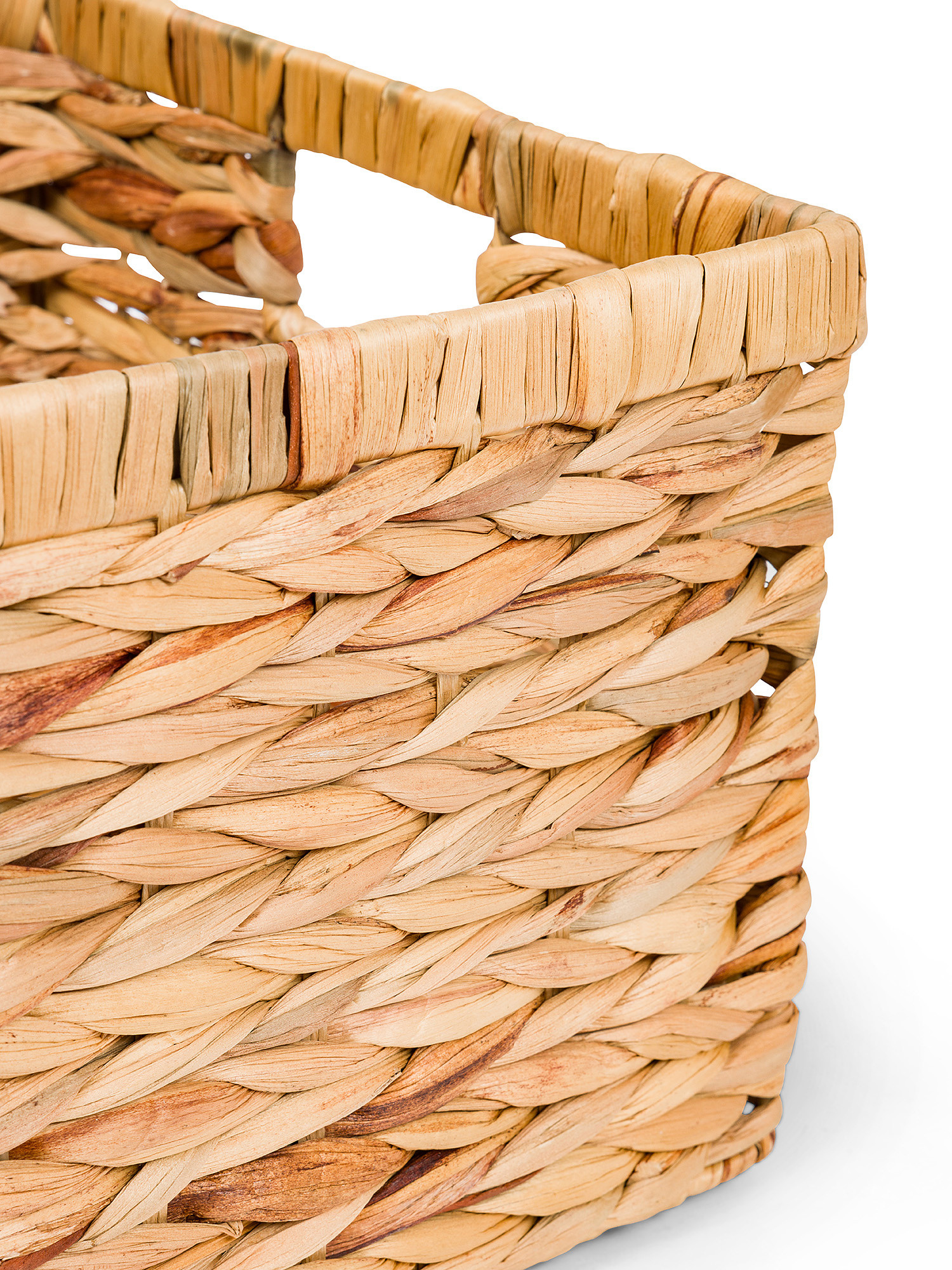 Cesto in paglia intrecciata