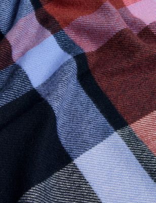 Woven Checked Tassel Scarf