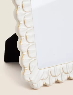 Ceramic Scallop Photo Frame 5x7 Inch
