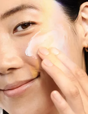 Even Better Clinical&trade; Brightening Moisturizer, 50ml