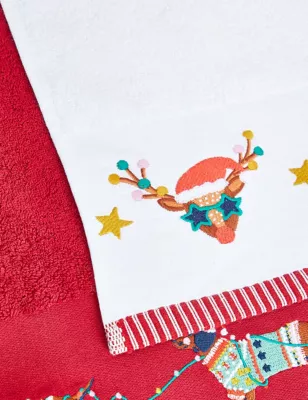 Set Of 2 Pure Cotton Christmas Towels