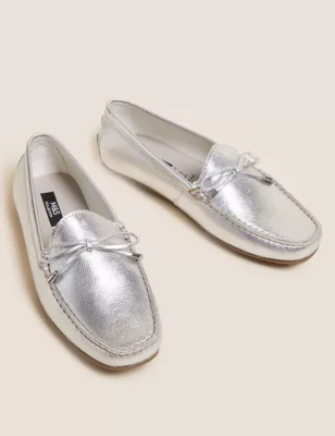 Wide Fit Leather Bow Boat Shoes